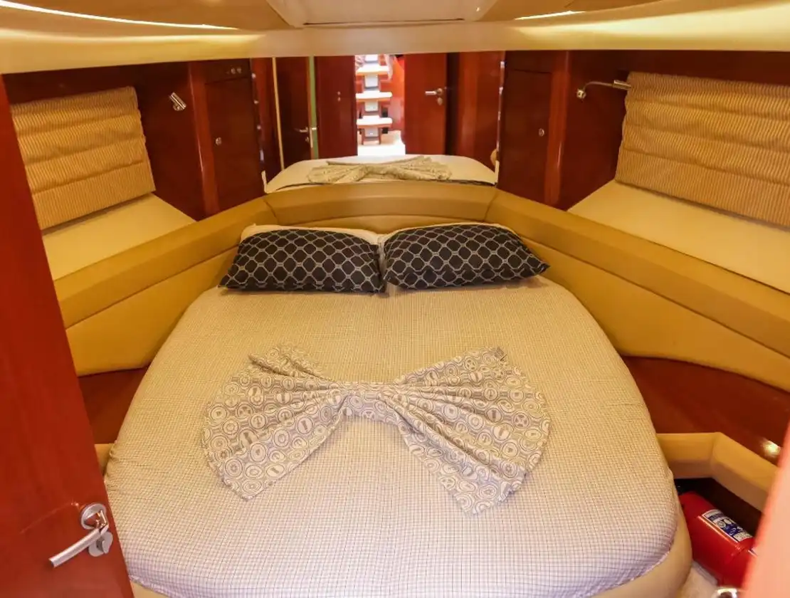 Antalya Yacht Rental 15m Prestige 505